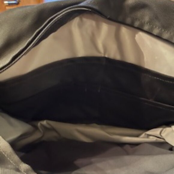 Sherpani Computer/Laptop bag - Picture 2 of 7